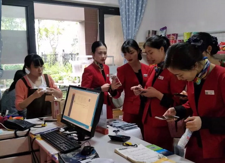 線上買，線下即提，菜鳥驛站讓一部分人真正體驗“新零售